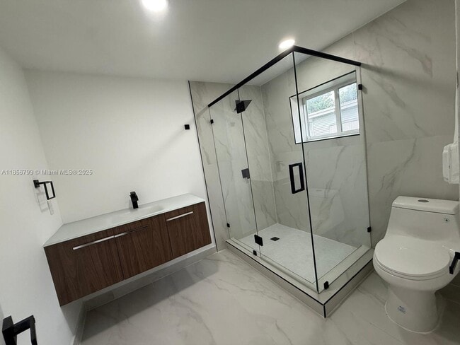 Photo - 5023 SW 93rd Ave