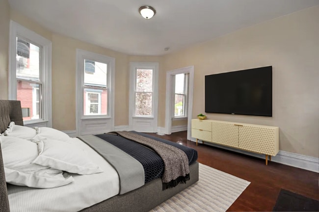 Photo - 1005 Sheffield St