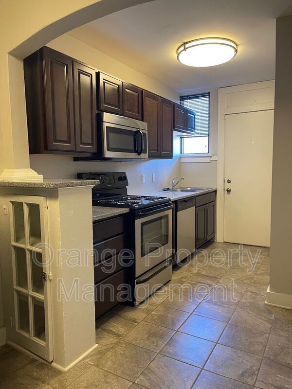 Photo - 812 N 33rd St Unidad #6 Rental