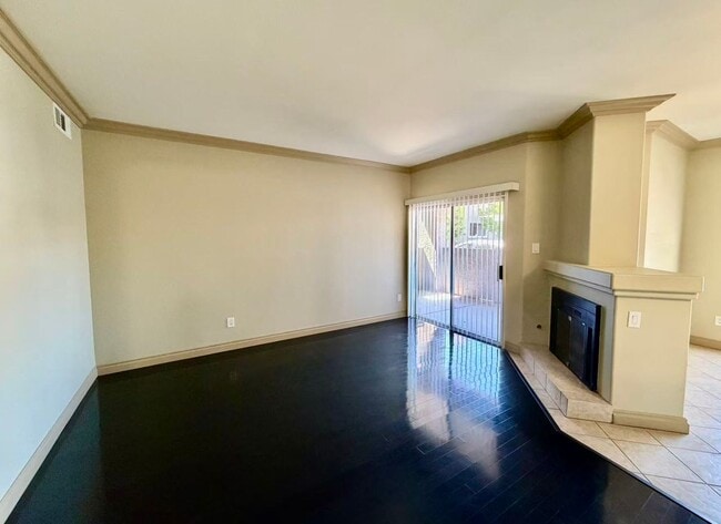 Photo - 5525 W Flamingo Rd
