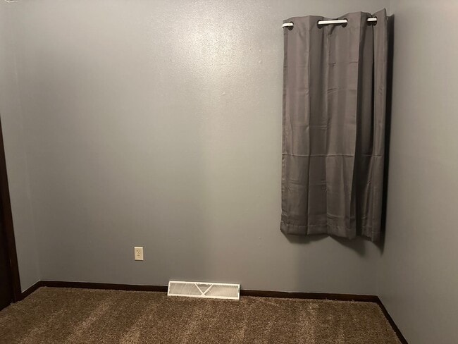 Photo - Spacious 3 BR/2 BA in nice north-side culd...