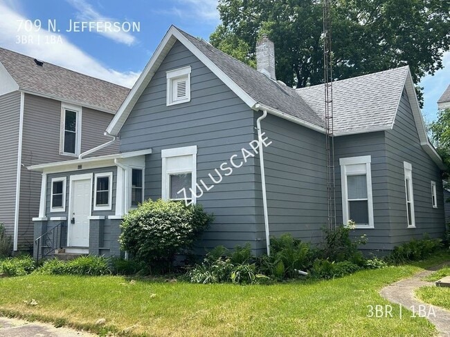 Building Photo - 709 N. Jefferson-