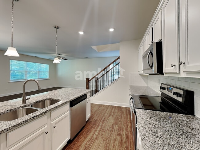 Photo - 3328 Okelly Dr