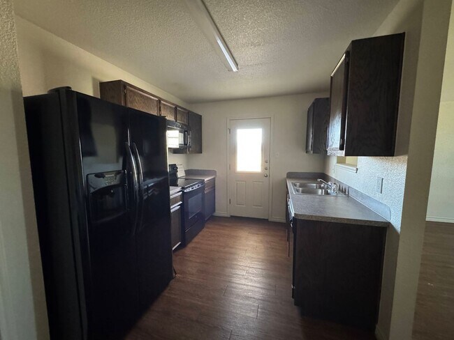 Photo - 5704 Lariat Ct Unit B