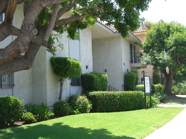 Building Photo - Mammoth Gardens Rental