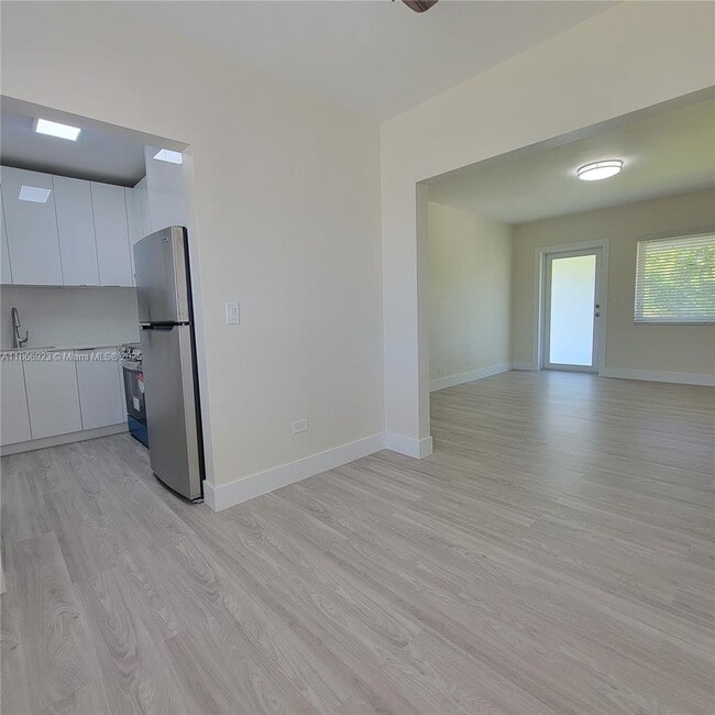 Photo - 2140 Biarritz Dr Unit 4