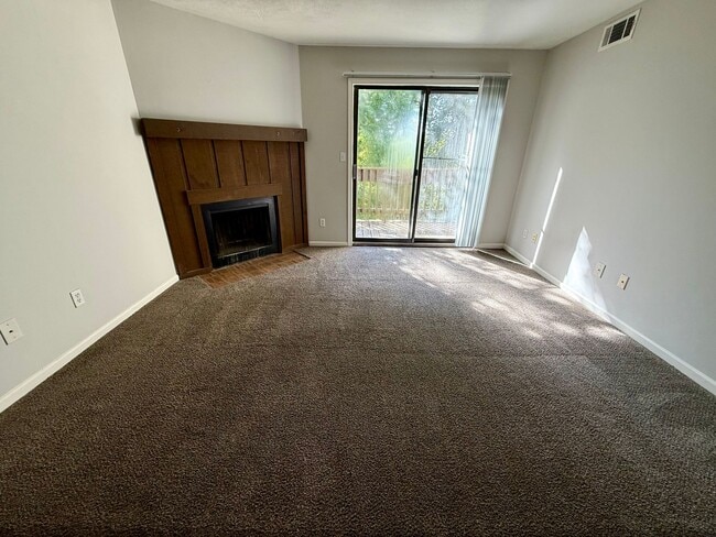 Photo - Foxfire West Apartments Unit 368K