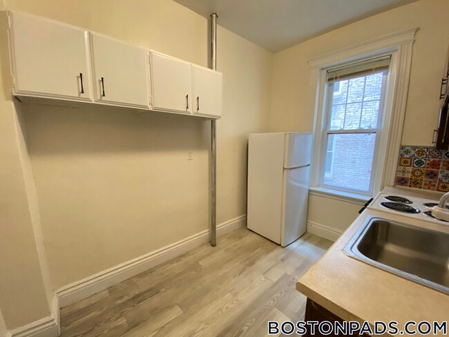 Photo - 27 Park Dr Unit 8