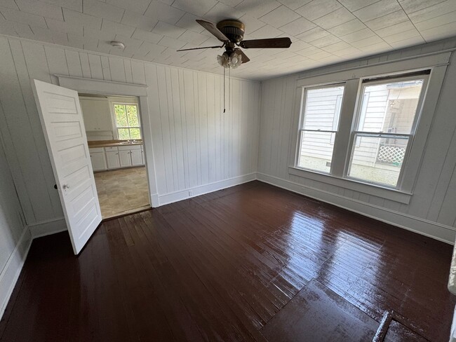Photo - 809 Sunset Ave