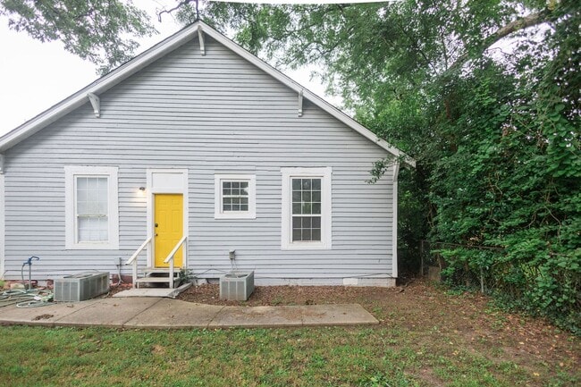 Photo - 315 W Chappell St Unit 317