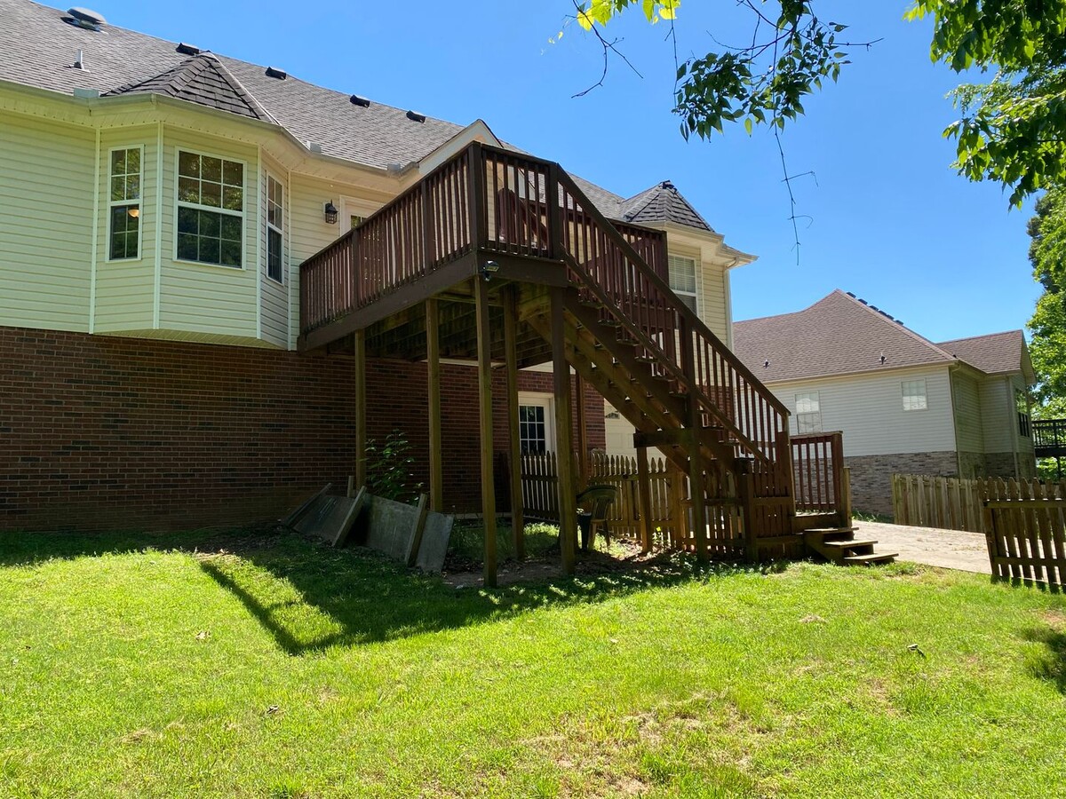 Photo - 3 Bedroom Pet Friendly Home For Rent In St. B Area!