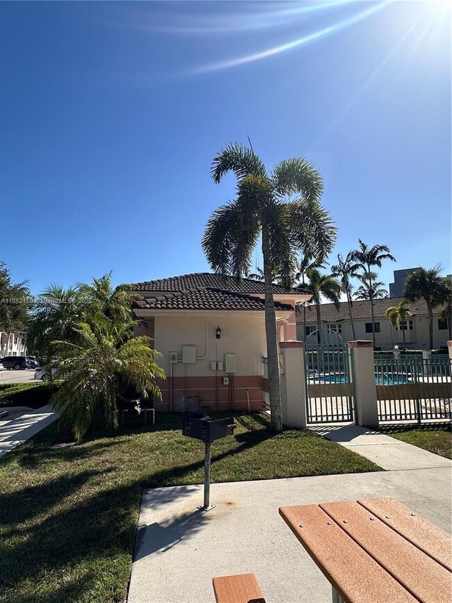 Building Photo - 2200 NW 78th Ave Rental