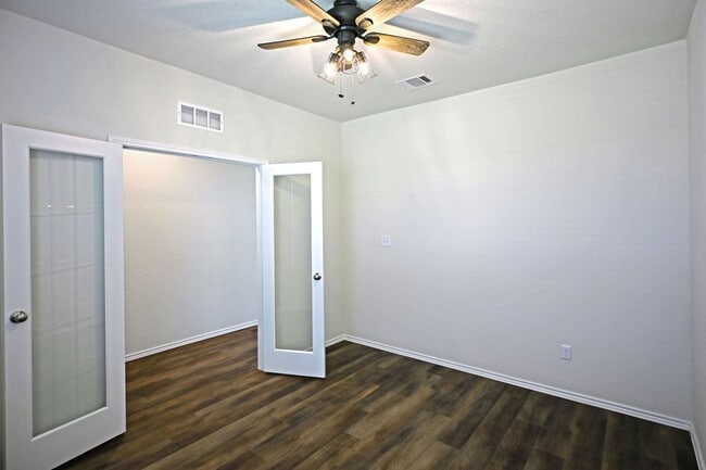 Photo - 963 Steeplebush