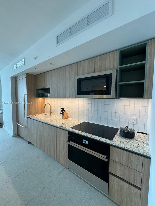 Photo - 601 NE 1st Ave Unit 2615