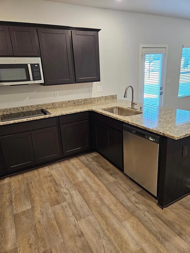 Photo - Room in House on Hibiscus Wy