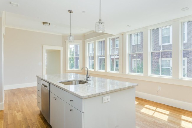 Photo - 70 Craigie St