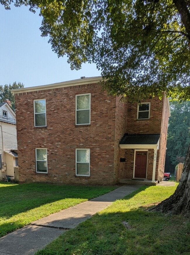 Building Photo - 302 Crescent Ct Unit 2 Rental