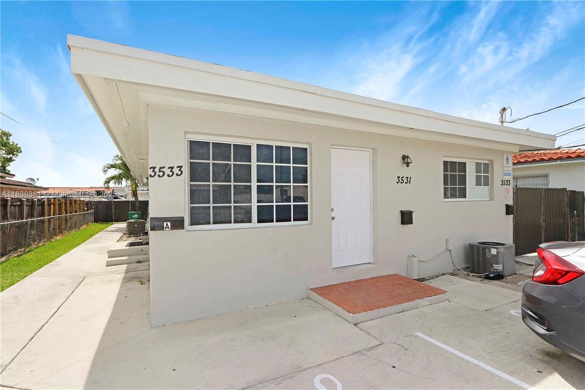 Photo - 3531 SW 91 Ave Apartment