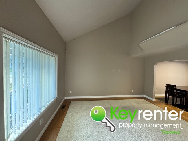 Photo - Lakewood Magnificent 4Bed/2.5Bath House!