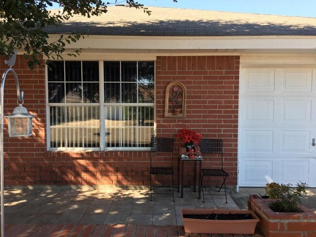 Photo - 1901 Jefferson St