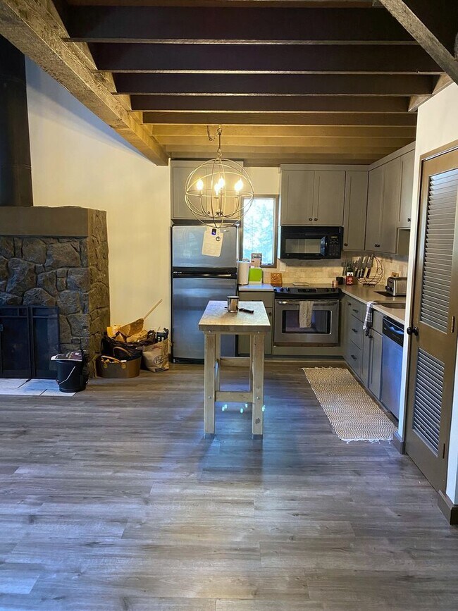 Photo - Furnished Cabin in Black Butte Ranch