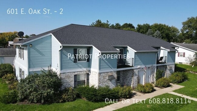 Photo - 601 E Oak St Apartment Unit 2