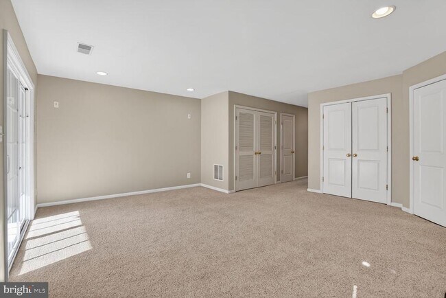 Photo - 43265 Sunderleigh Square