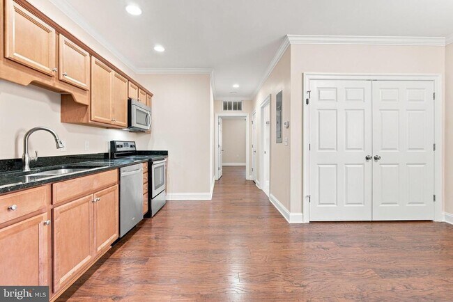 Photo - 25 E Boscawen St Unit 200