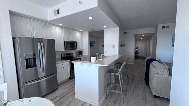 Photo - 6828 Toland Dr Unidad 402