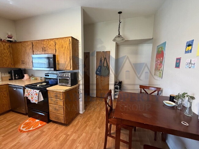 Photo - 1905 Alsop Ln