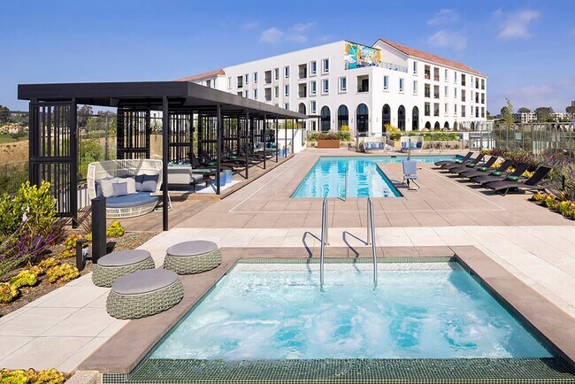 Chromatic Flats Apartments