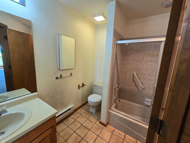 Photo - Pinonwood Studio- Month to Month