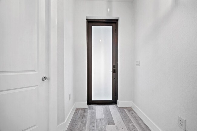 Beautiful solid front door, frosted glass - 26382 Explorer Rd