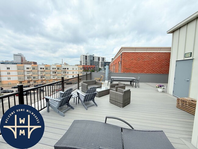 Building Photo - 200 S Water St Unit 110
