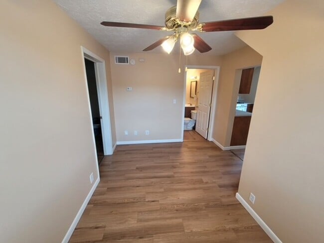 Photo - Maryville 37804 - Updated 1 bedroom, 1 bat...
