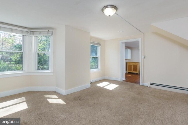Photo - 124 Washington Rd