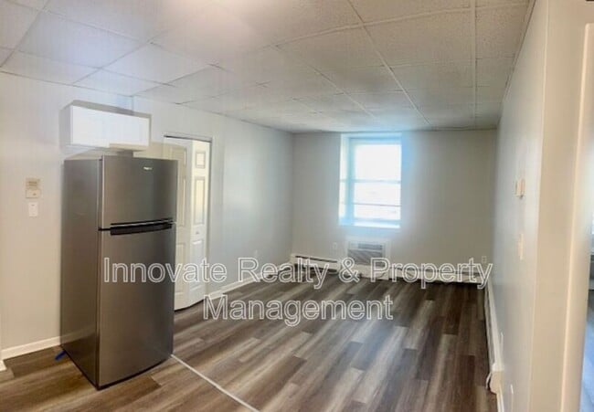 Photo - 29 Logan Ave