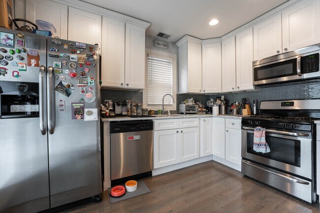 Photo - 2651 W Armitage Ave Unit 1