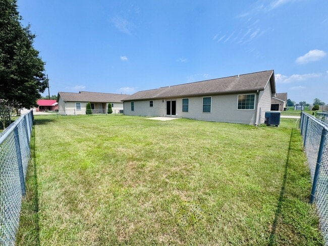 162 Graces Ln