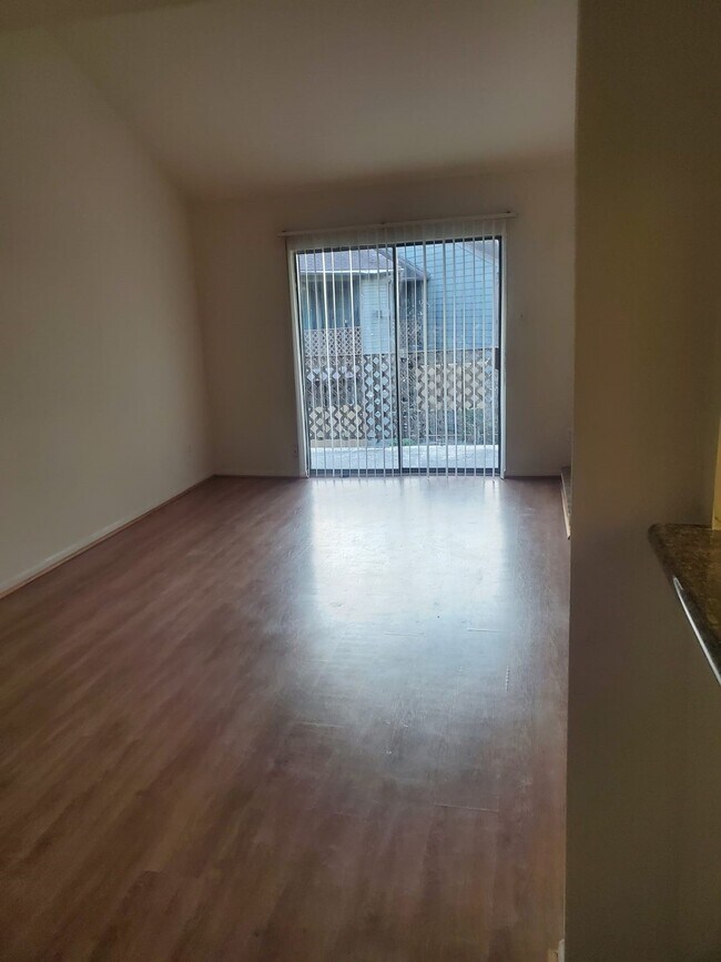 Building Photo - 9090 S Braeswood Blvd Unit 58 Rental