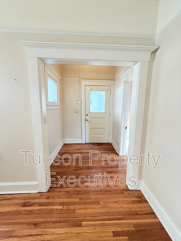 Photo - 340 S Scott Ave