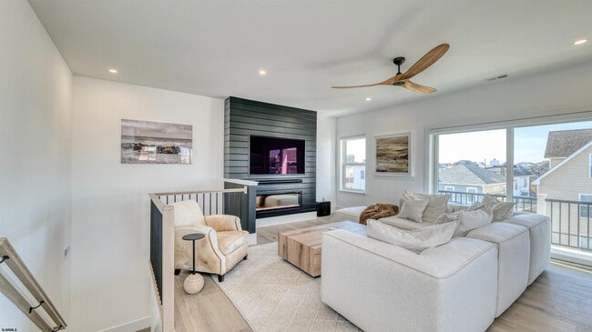 Photo - 107 N New Haven Ave Unit 2