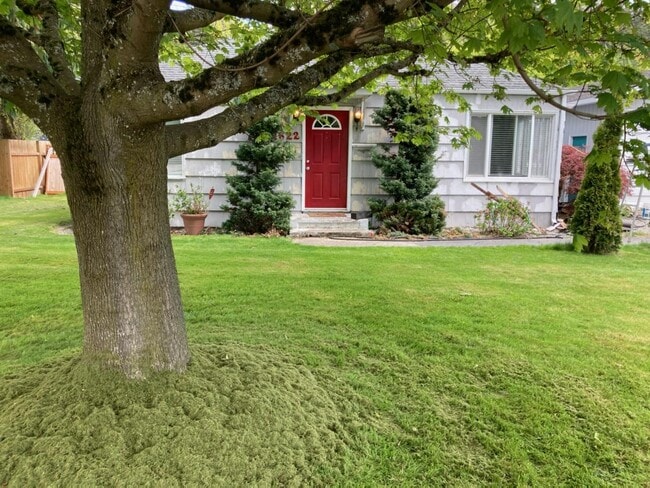 Building Photo - 1522 S 6th St