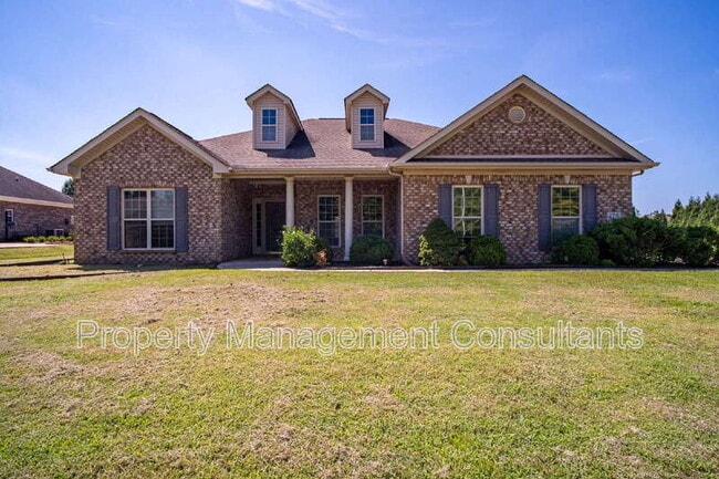 Photo - 178 Sarah Jane Dr