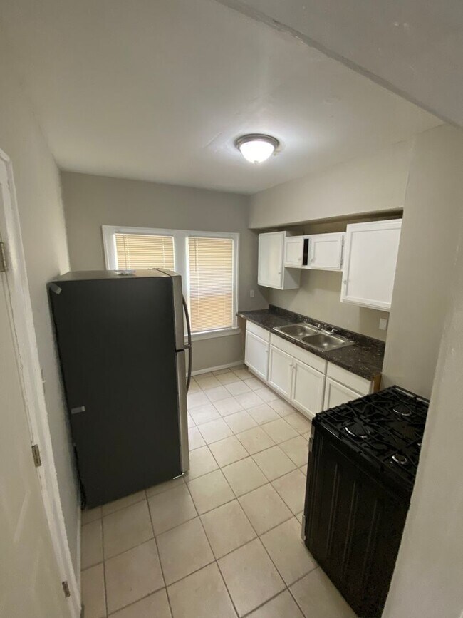 3259 E 123rd St Unidad 3261 - UP Unit