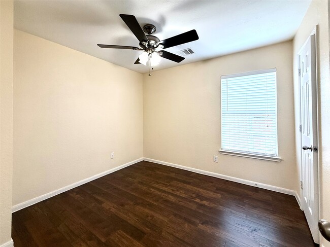 Photo - 15906 Arapaho Bend Ln