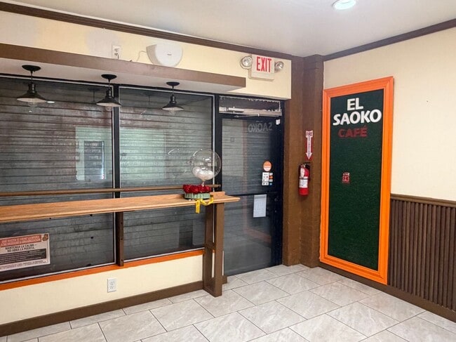 Photo - 962 Atwells Ave