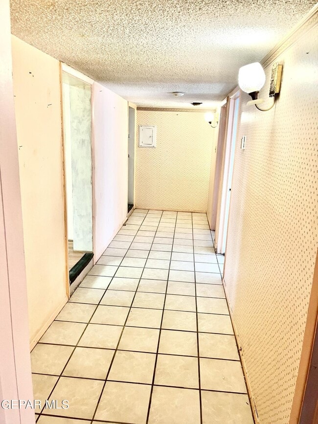 Photo - 1717 Dakota St