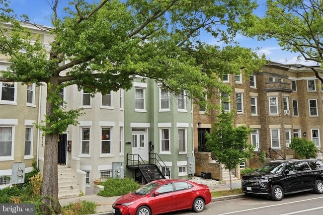 Building Photo - 2711 11th St NW