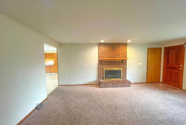 Photo - 15560 SE Thorville Ave